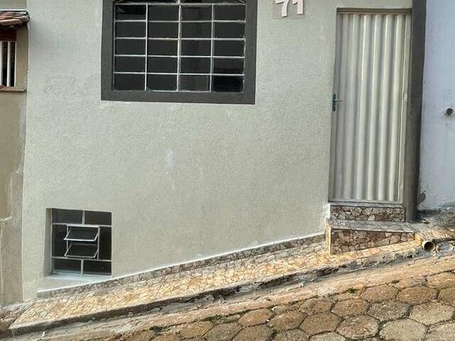 #1298 - Casa para Venda em Pouso Alegre - MG - 2