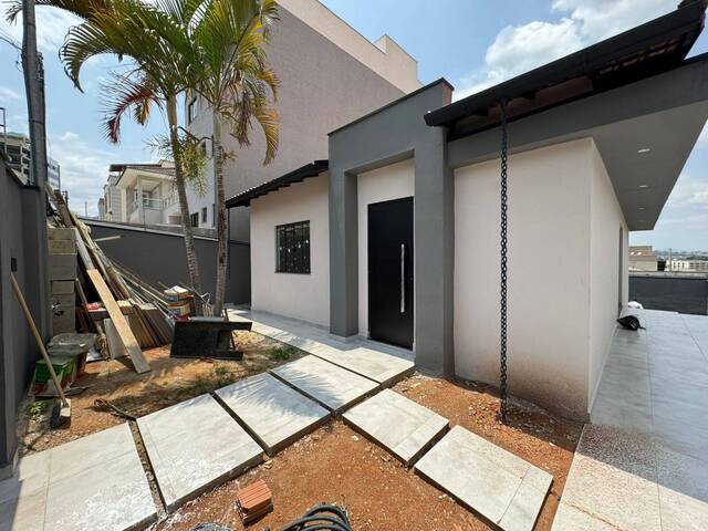 #1230 - Casa para Venda em Pouso Alegre - MG - 2